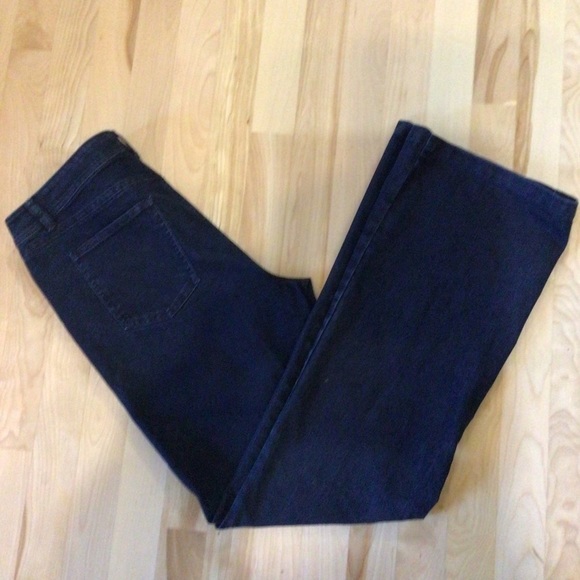 Lafayette 148 New York dark wash jeans. Boot cut - Picture 6 of 6